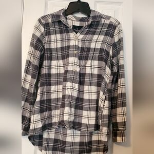 American Eagle Flannel High Low Top